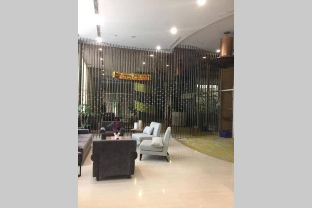 1 Bedroom Apartment Near Central Park Mall ジャカルタ エクステリア 写真
